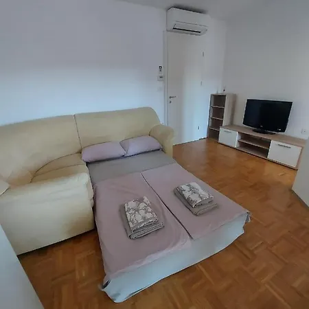 Hanna Apartment