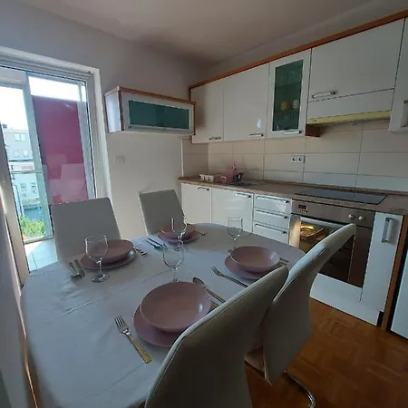 Apartment Hanna *